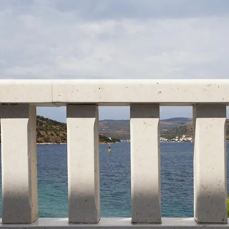 ヴィラ Perun Ražanj